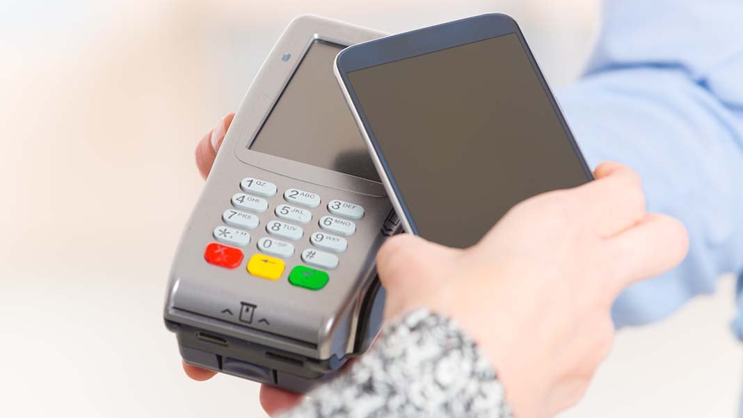 How Contactless Payments Are Shaping the Future of E-Commerce
